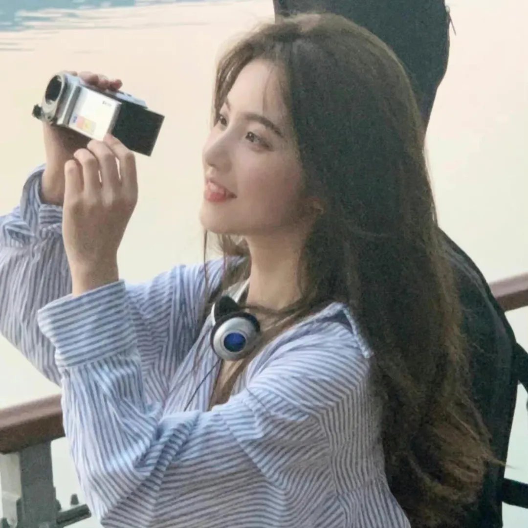 摊牌了，我有三个后妈